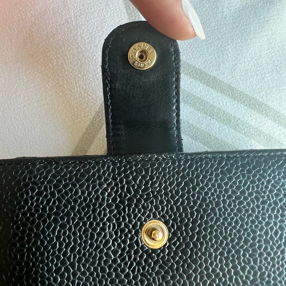Great condition Chanel bifold snap wallet - Picture 3 of 8